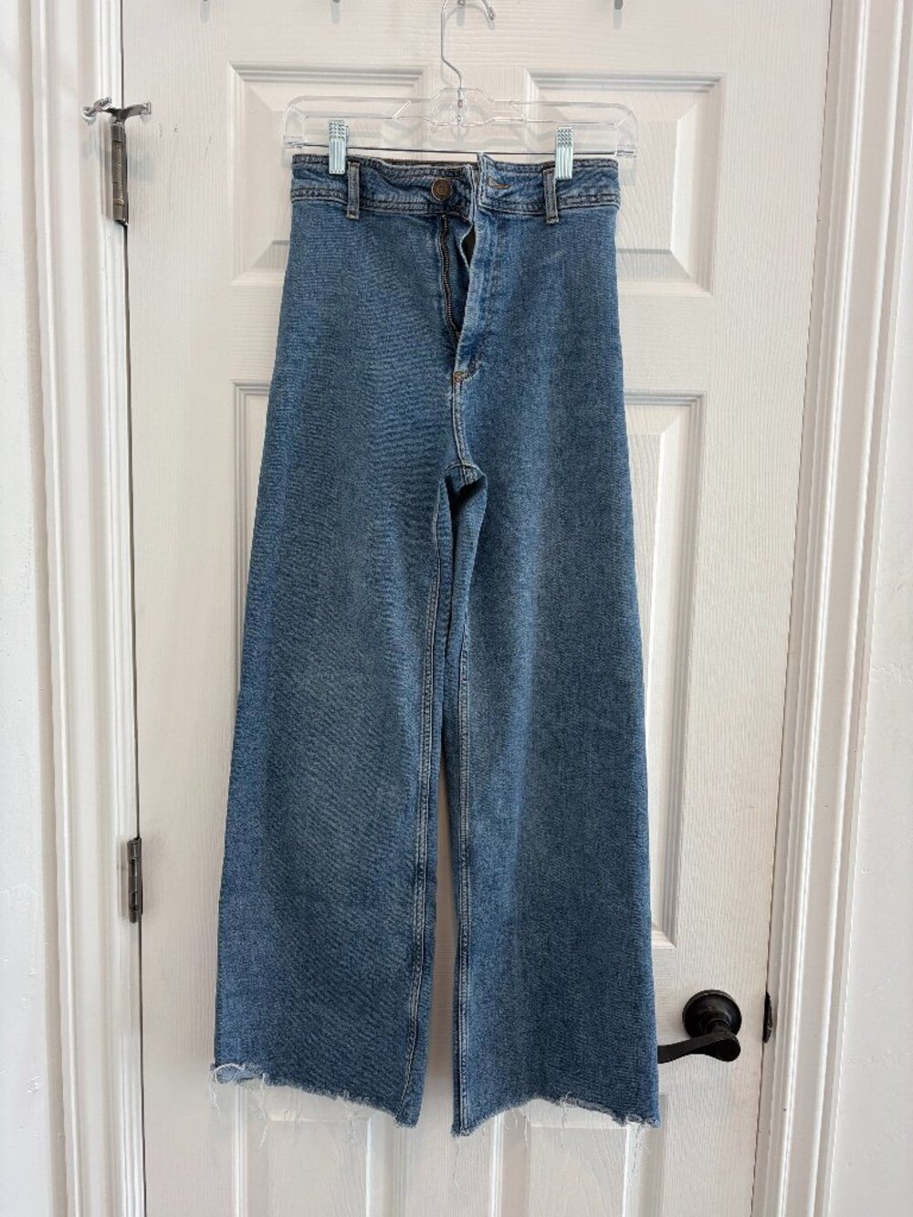 Zara Wide Leg Jeans Womens size 26 High Rise Frayed Hem.